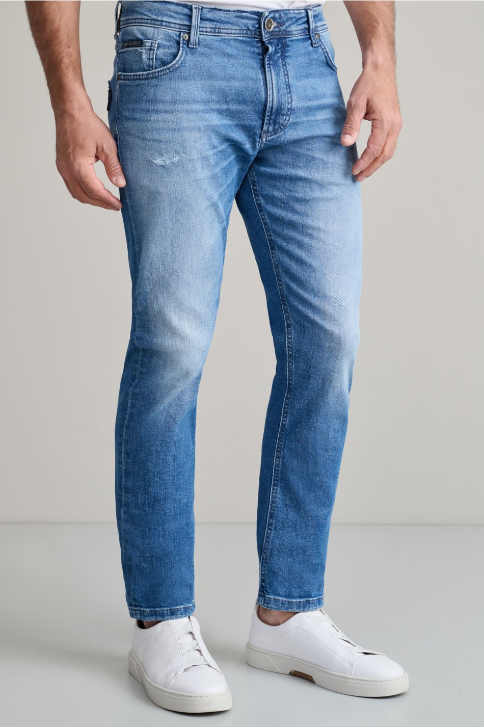 Low rise denim jeans
