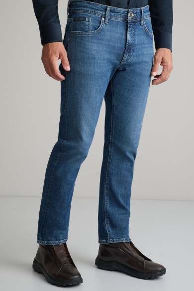 Regular rise ελαστικό jean παντελόνι με zip Regular rise ελαστικό jean παντελόνι με zip