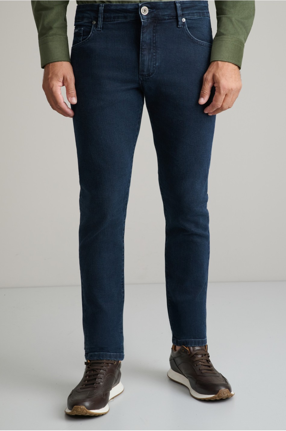 Low rise ελαστικό jean παντελόνι με zip