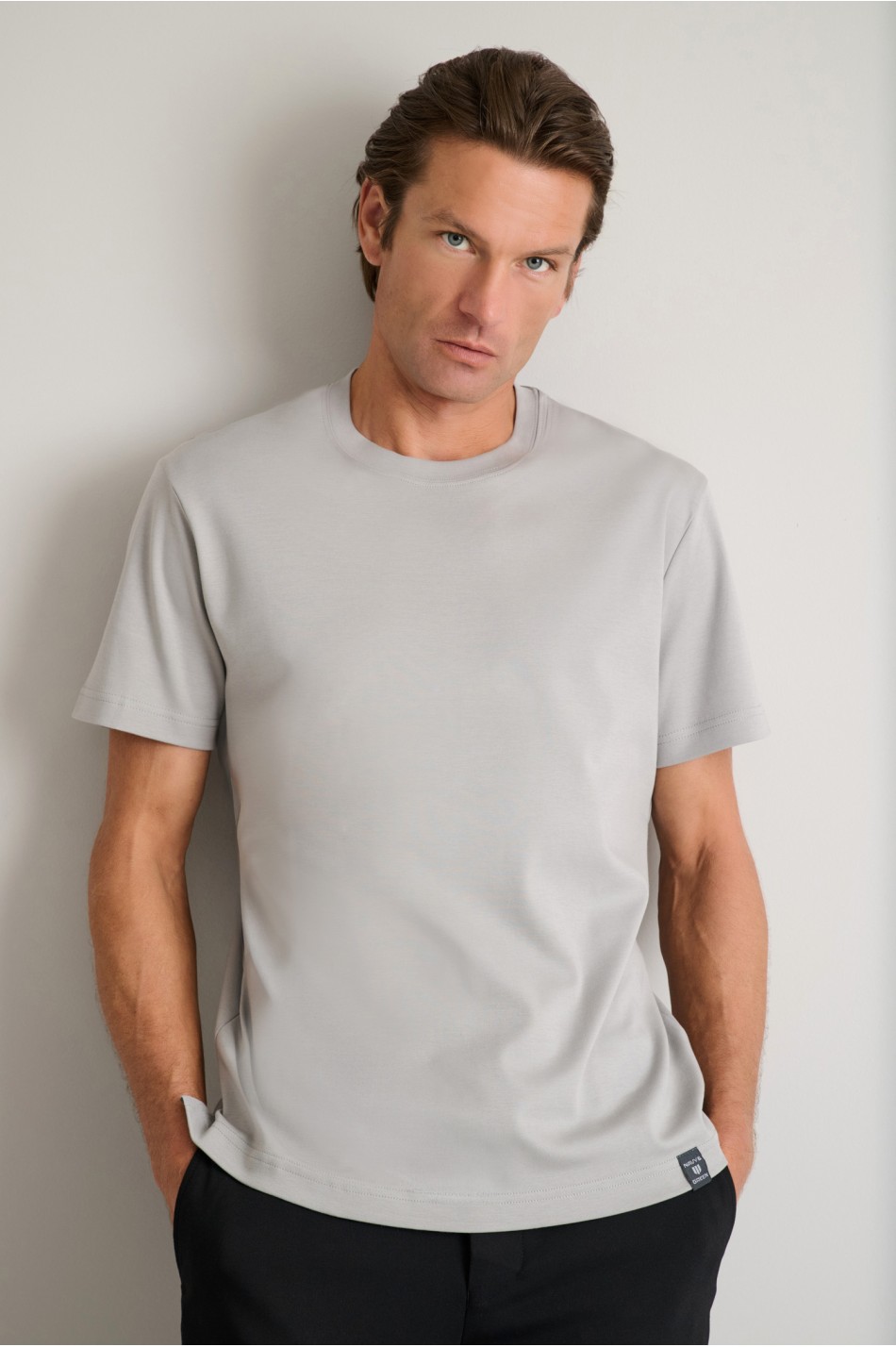 Interlock βαμβακερό t-shirt με λαιμόκοψη