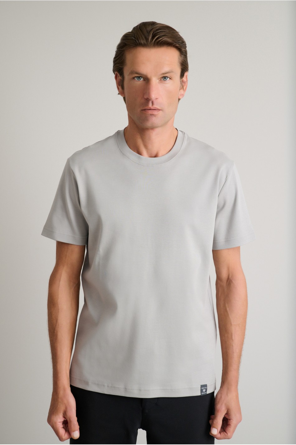 Interlock βαμβακερό t-shirt με λαιμόκοψη