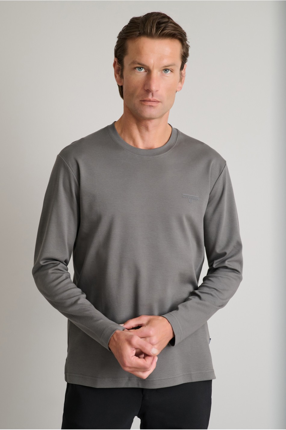 Interlock βαμβακερό t-shirt με λαιμόκοψη