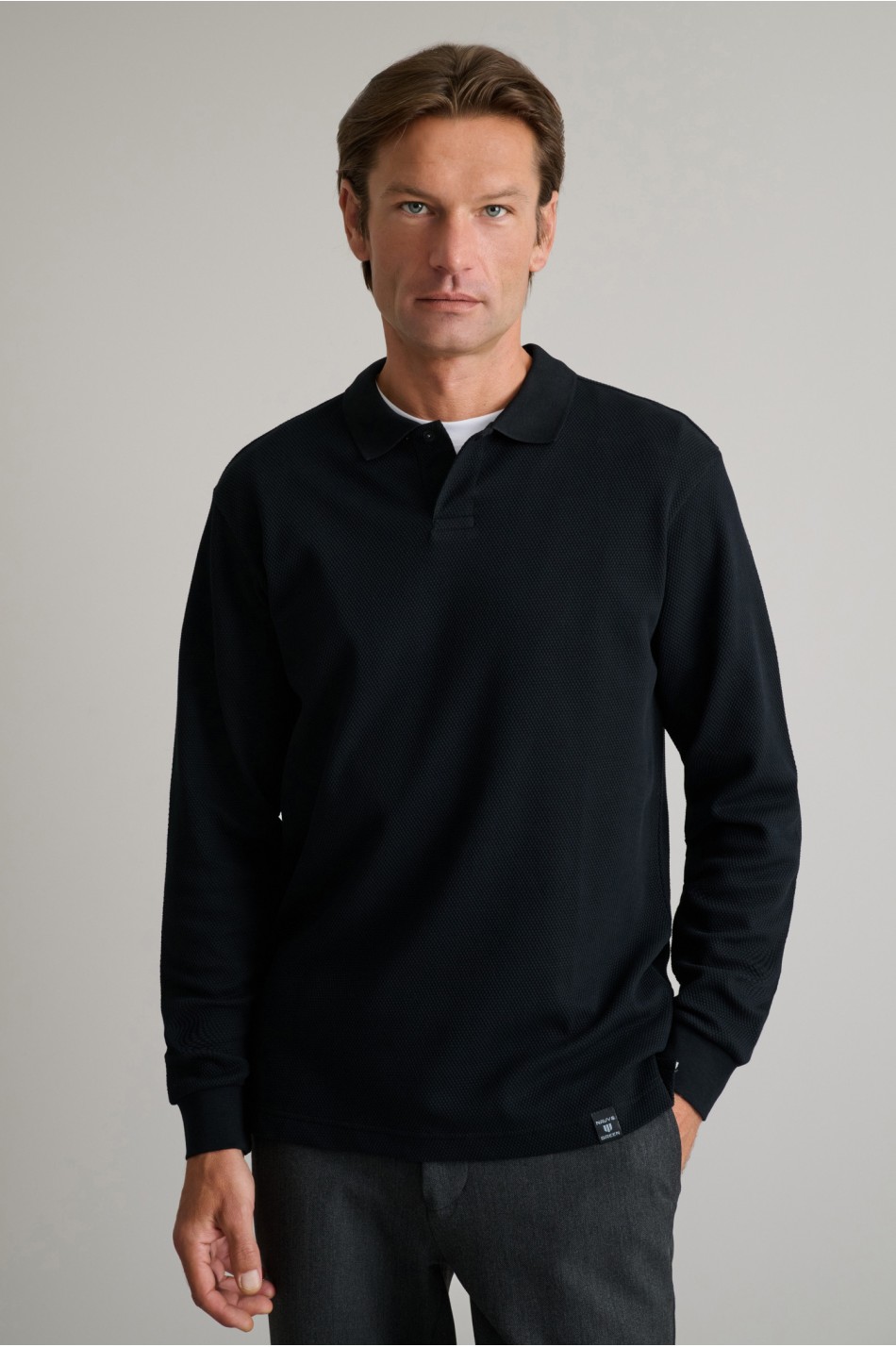 Jacquard μπλούζα polo με μακριά μανίκια και κρυφό κουμπί