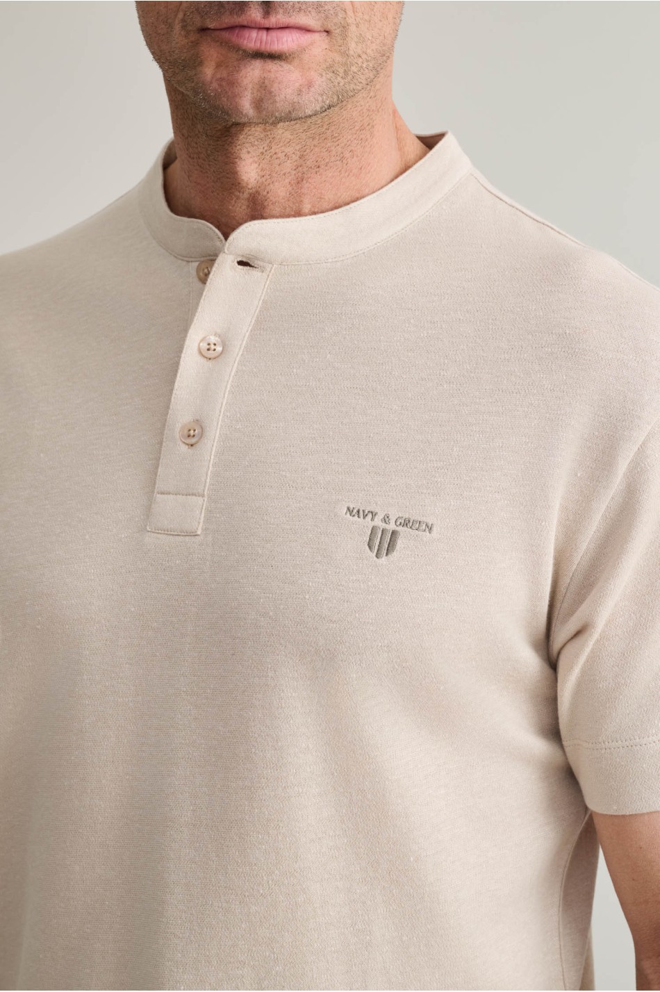 ΜΠΛΟΥΖΑ ΛΑΙΜΟΚΟΨΗ ΜΕ ΚΟΥΜΠΙ