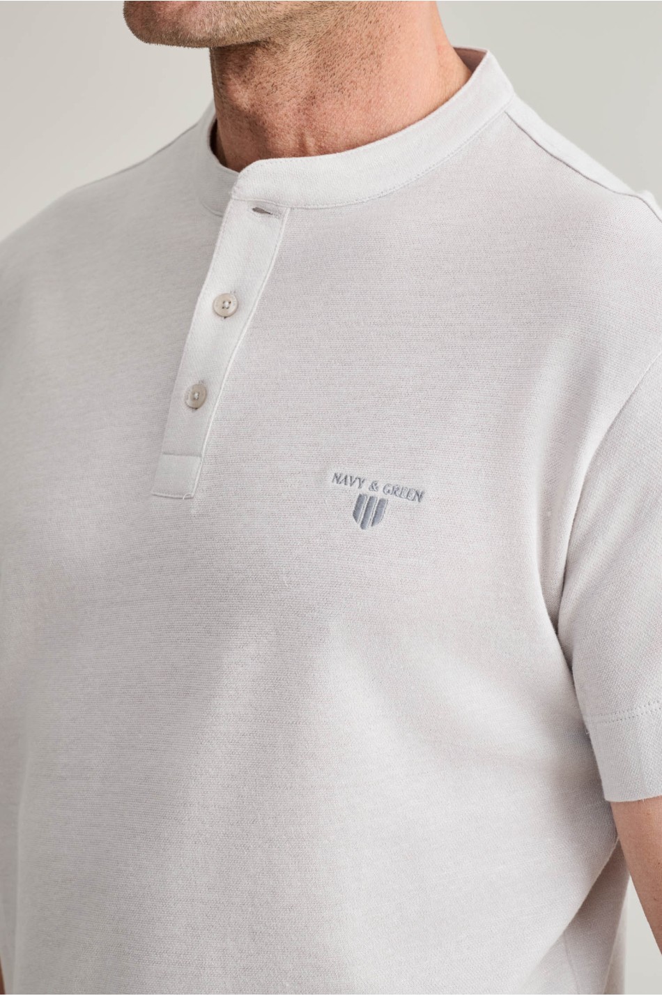 ΜΠΛΟΥΖΑ ΛΑΙΜΟΚΟΨΗ ΜΕ ΚΟΥΜΠΙ