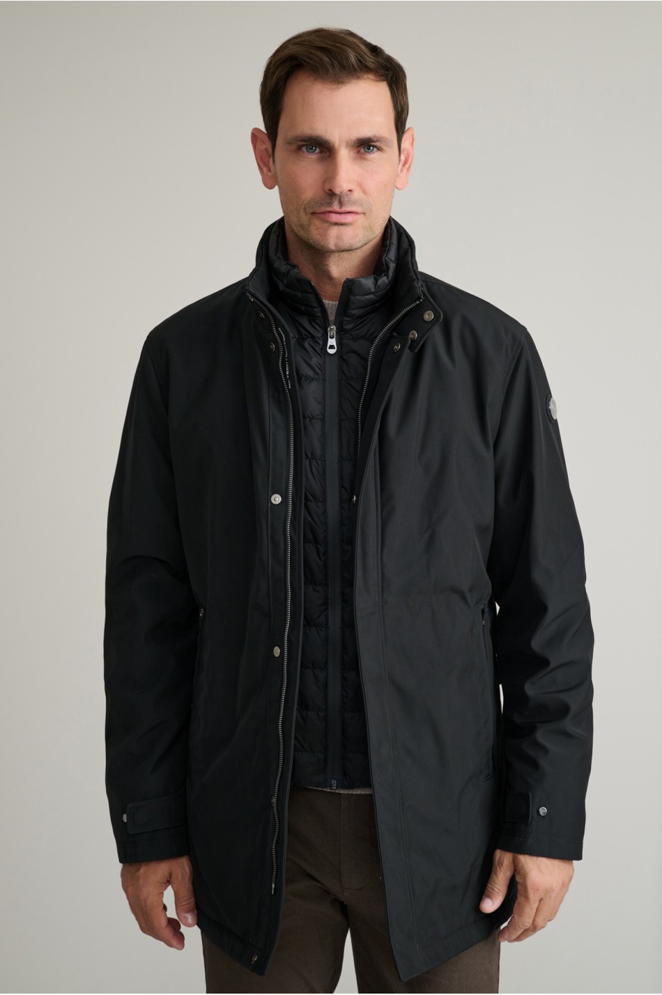 Υβριδικό jacket με αποσπώμενο γιλέκο και κρυφή κουκούλα