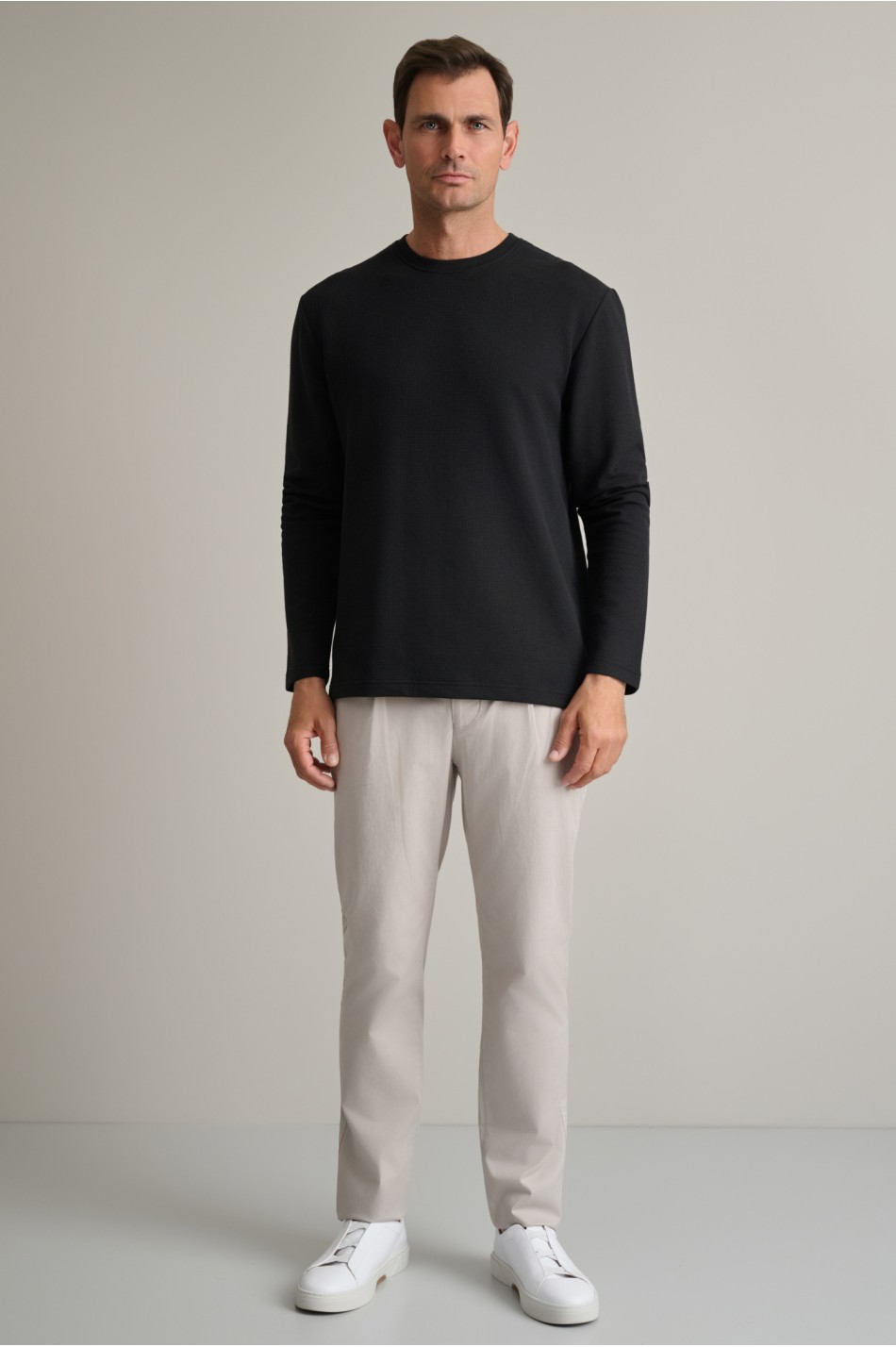 ΜΠΛΟΥΖΑΚΙ ΛΑΙΜΟΚΟΨΗ, ΜΑΚΡΥ ΜΑΝΙΚI