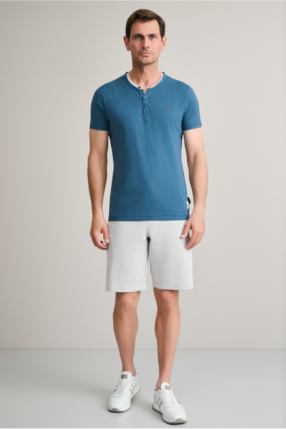 ΜΠΛΟΥΖΑ ΛΑΙΜΟΚΟΨΗ ΜΕ ΚΟΥΜΠΙΑ