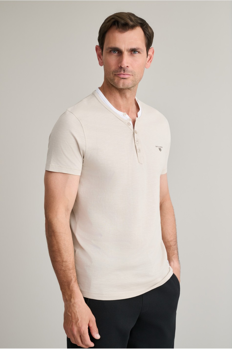 ΜΠΛΟΥΖΑ ΛΑΙΜΟΚΟΨΗ ΜΕ ΚΟΥΜΠΙΑ