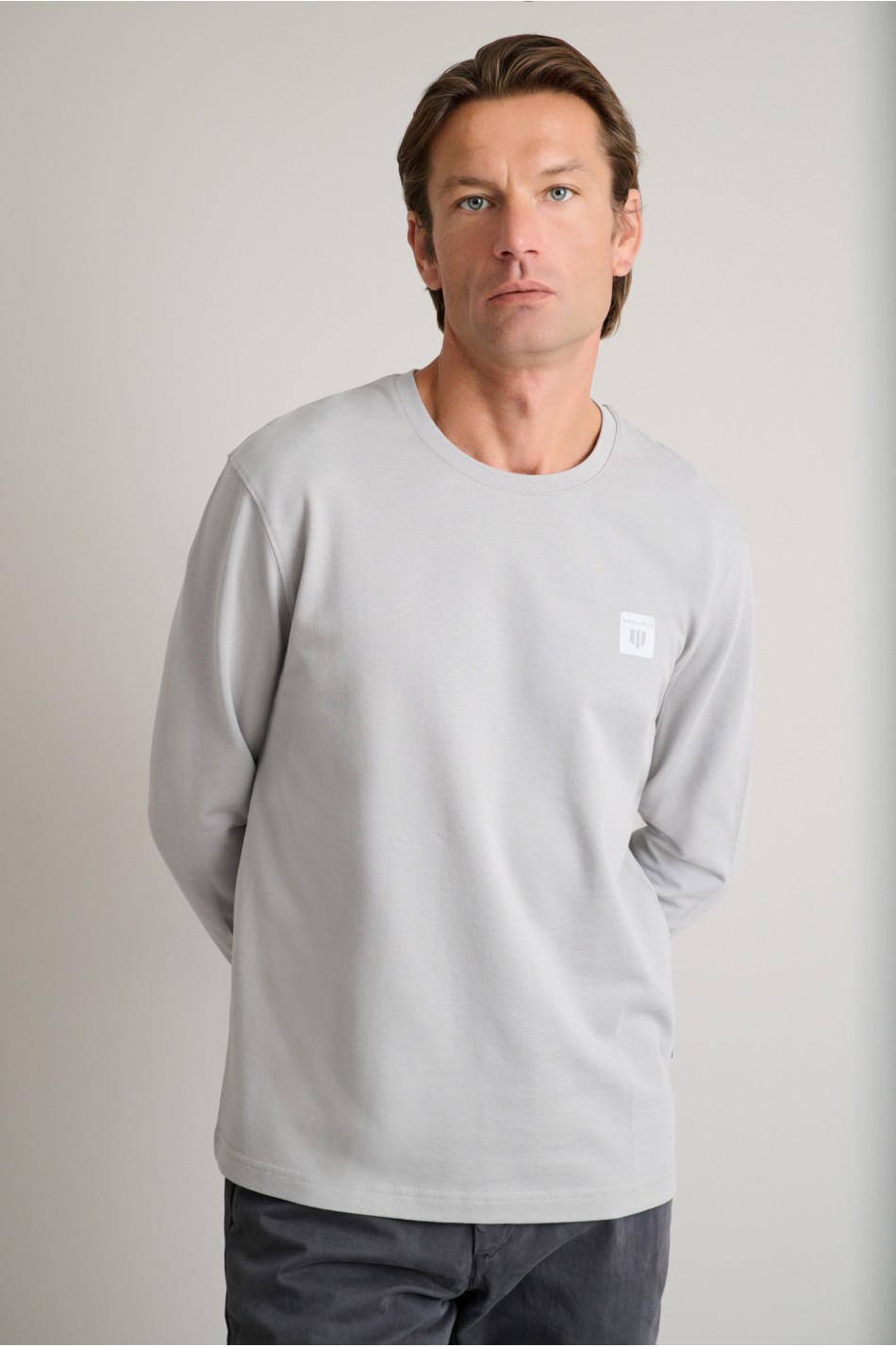 Light brushed βαμβακερό μακρυμάνικο t-shirt με λαιμόκοψη