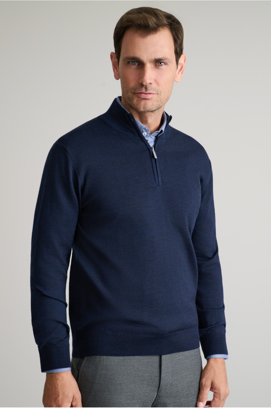 Πλεκτό από fine merino wool με λουπέτο και φερμουάρ