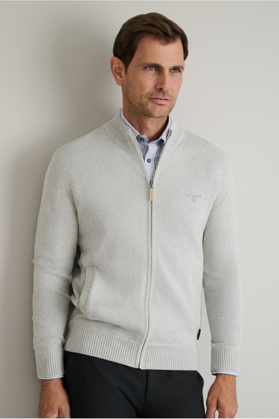 CARDIGAN WITH ZIPPER
